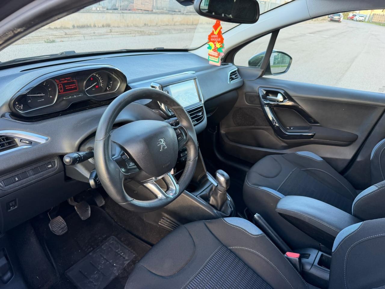 Peugeot 208 1.4 HDi 2014 Allure