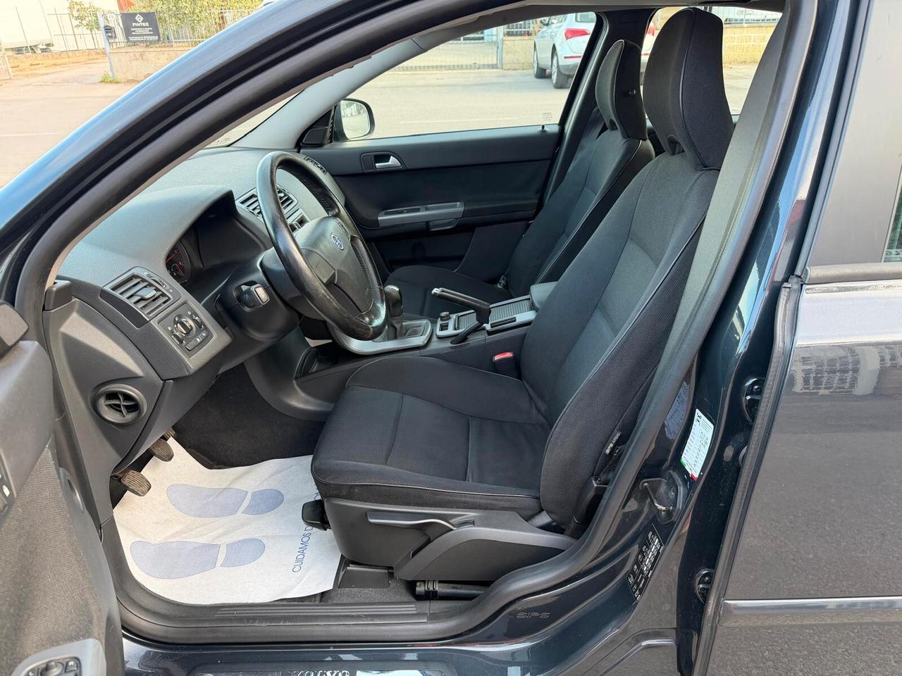 Volvo S40 D3 R-design