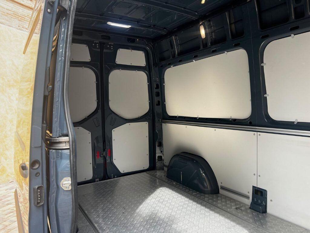MERCEDES-BENZ ESPRINTER ARMADA ESPRINTER KA