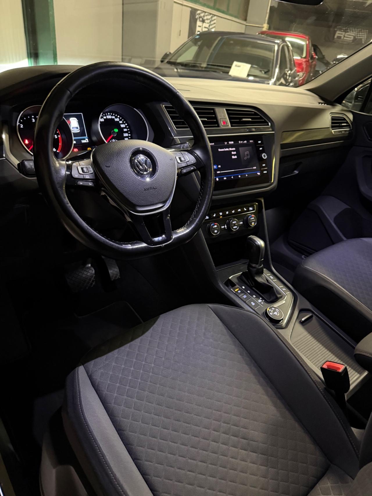 Volkswagen TIGUAN 2.0 TDI 4x4 EU6B BLUEMOTION TECNOLOGY KMCERT