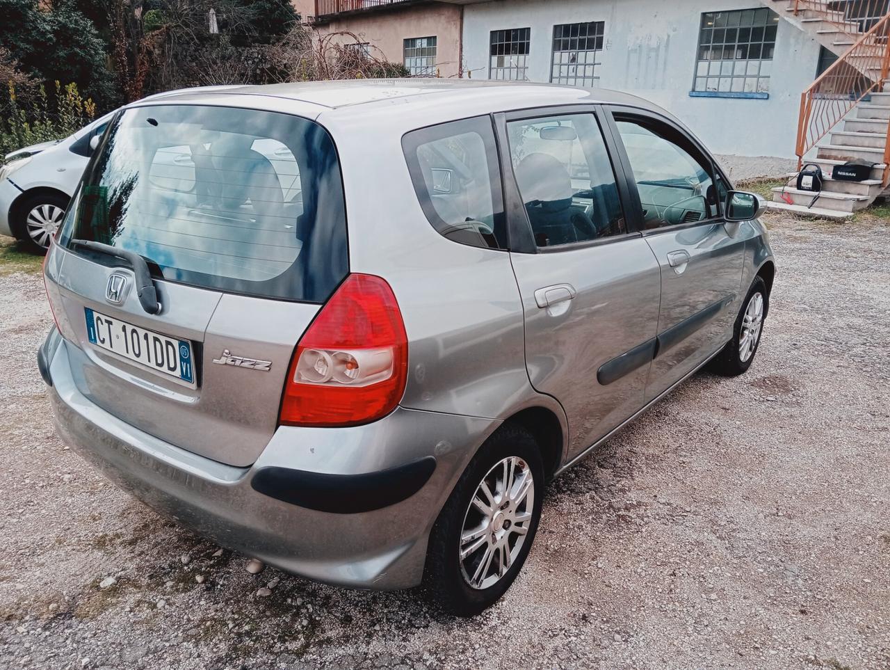 Honda Jazz 1.3i-DSi 5p. Graph Neopatentati