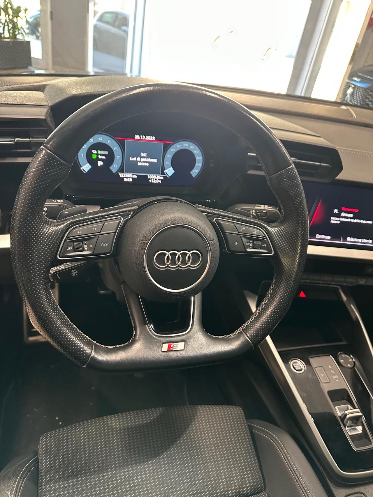 Audi A3 35 TFSI S tronic line edition