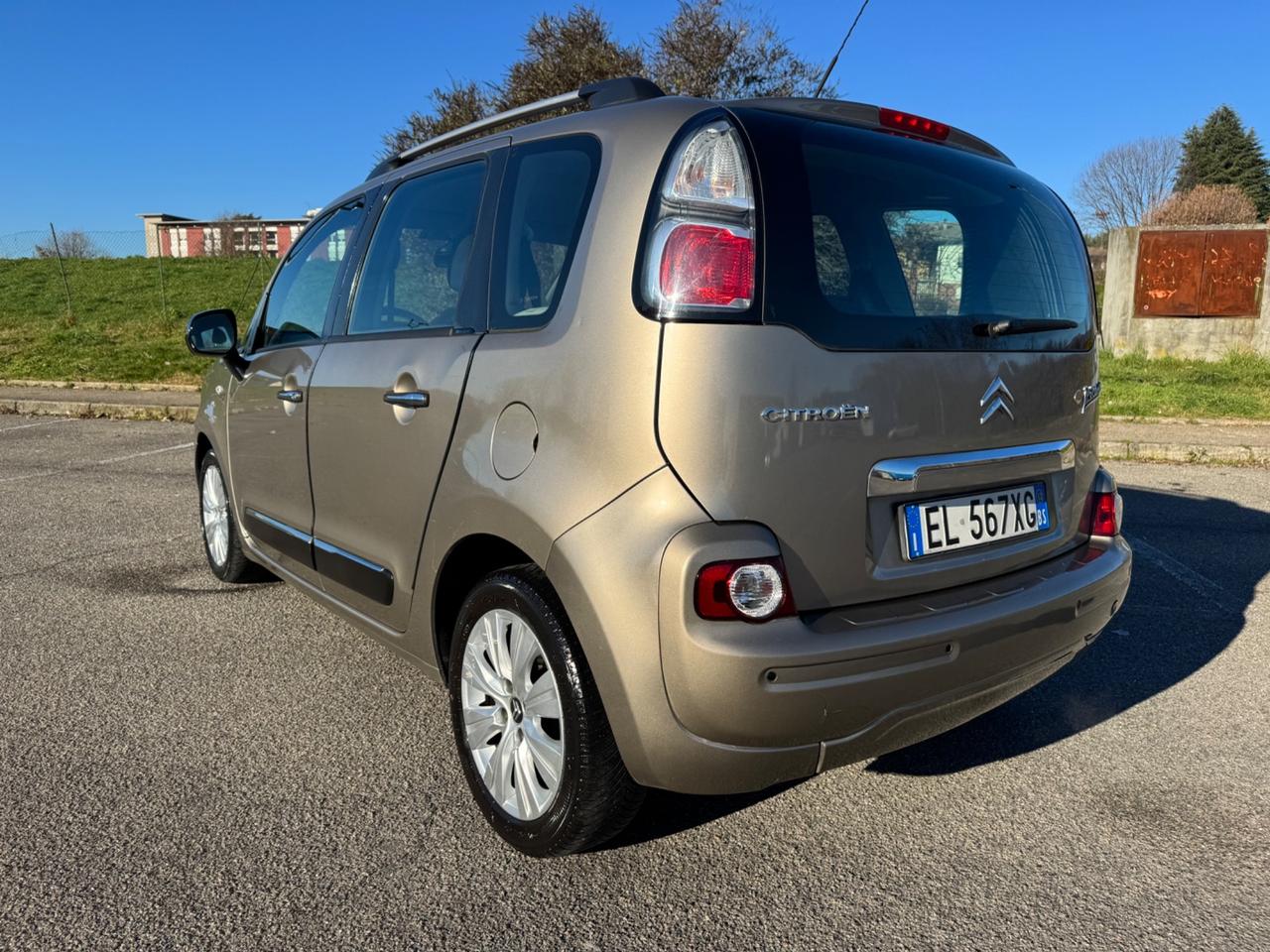 Citroen C3 Picasso tagliandata anche per neopatentati