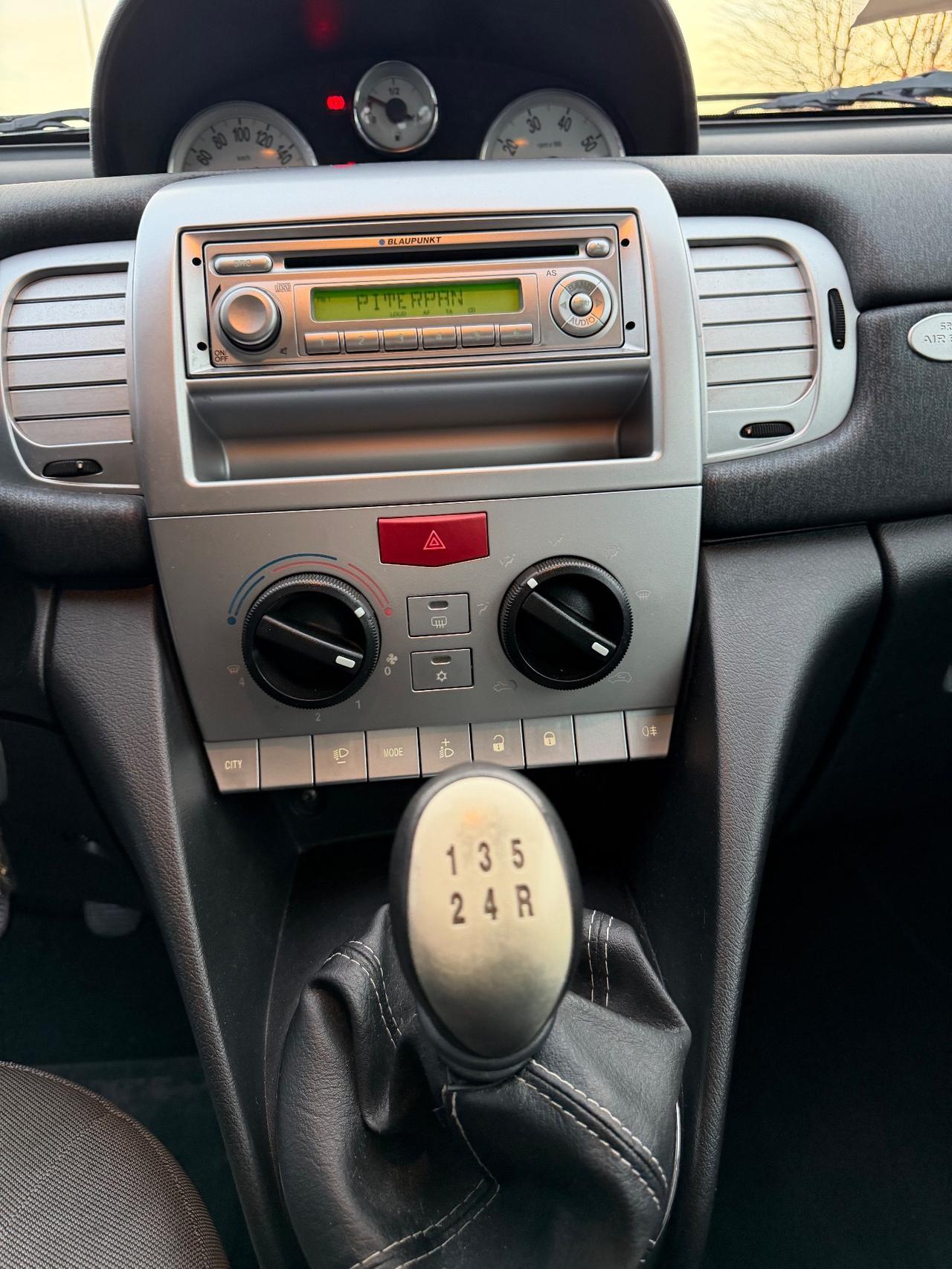 Lancia Ypsilon 1.2 Argento