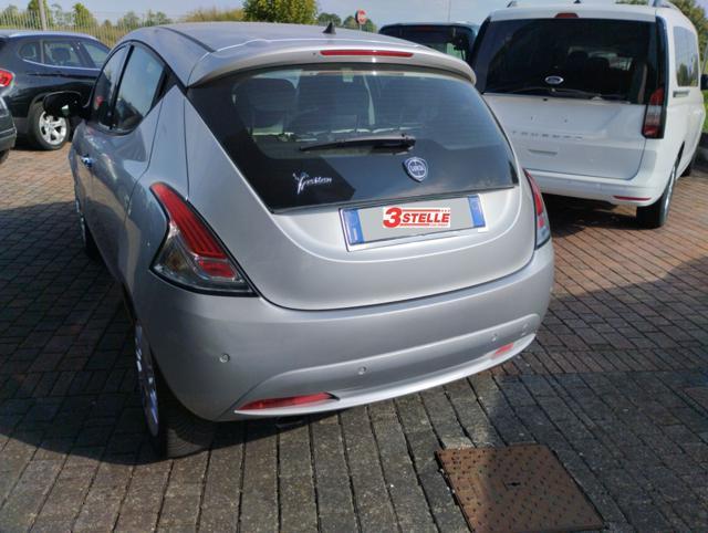LANCIA Ypsilon 1.2 69 CV 5 porte Gold