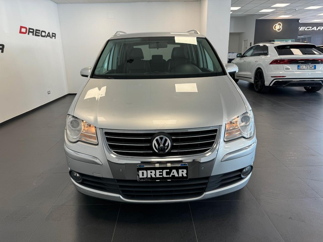 Volkswagen Touran 2.0 TDI DPF Highline 7 POSTI BEN TENUTO