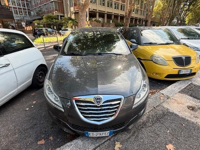 Lancia Delta 1.6 MJT DPF Silver