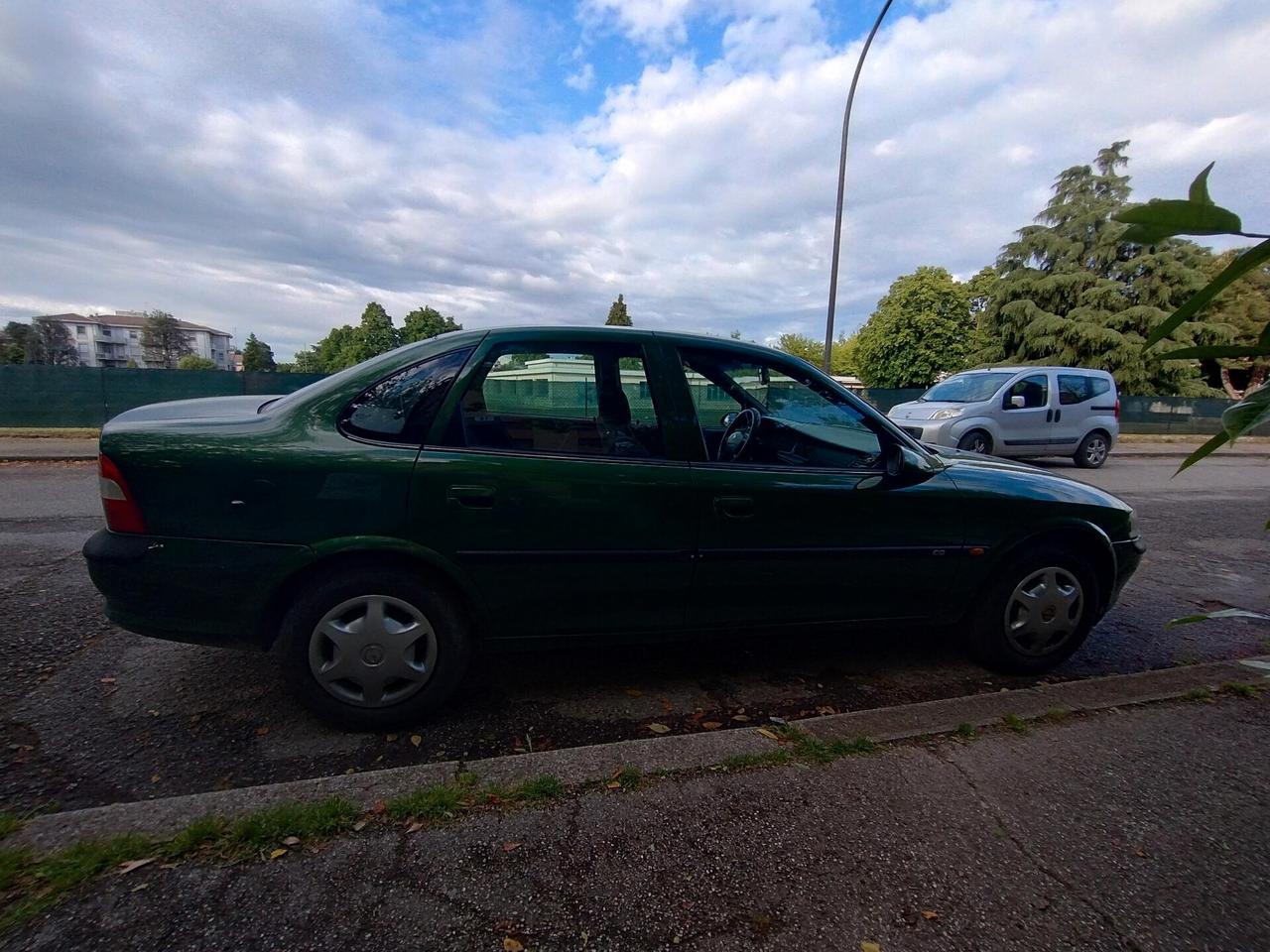 Opel Vectra 1.6 GPL