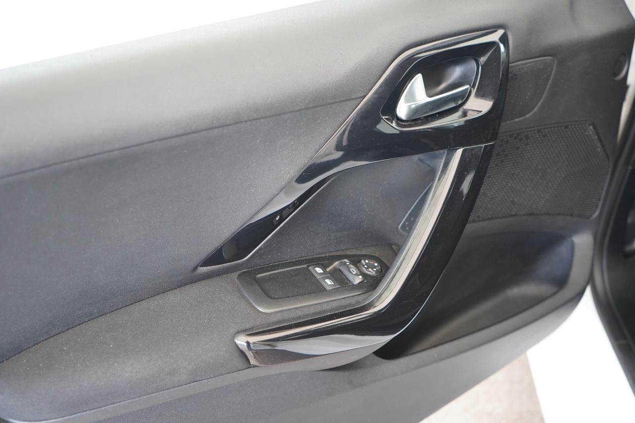 Peugeot 208 1.2 VTi 82 CV 5 porte Active