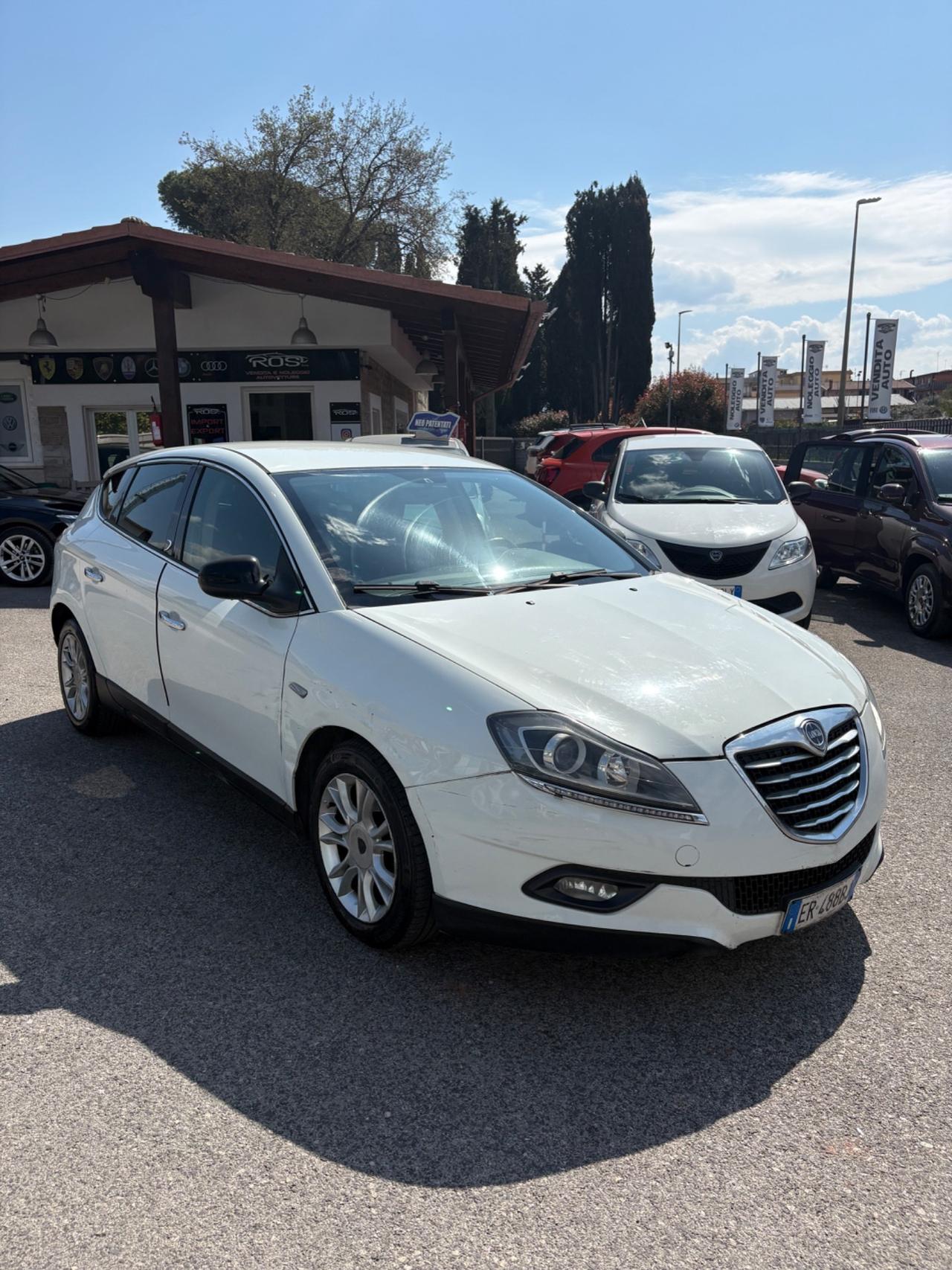 Lancia Delta 1.6 MJT DPF Gold