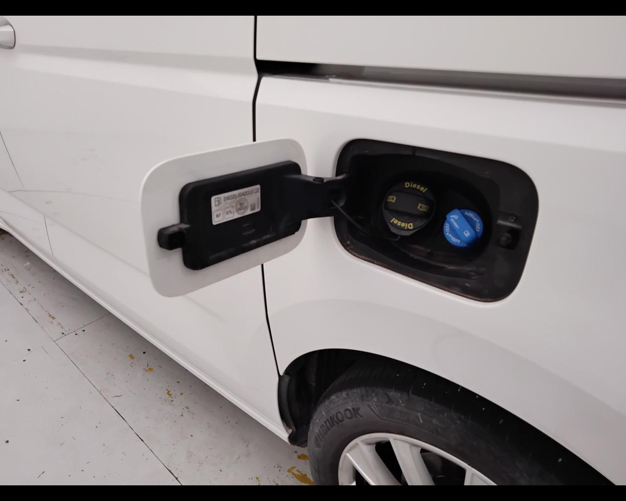 VOLKSWAGEN Multivan T7 - Multivan 2.0 tdi Life 150cv dsg 7p.ti