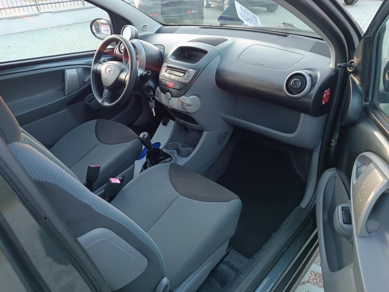 Toyota Aygo 1.0 12V VVT-i 3 porte