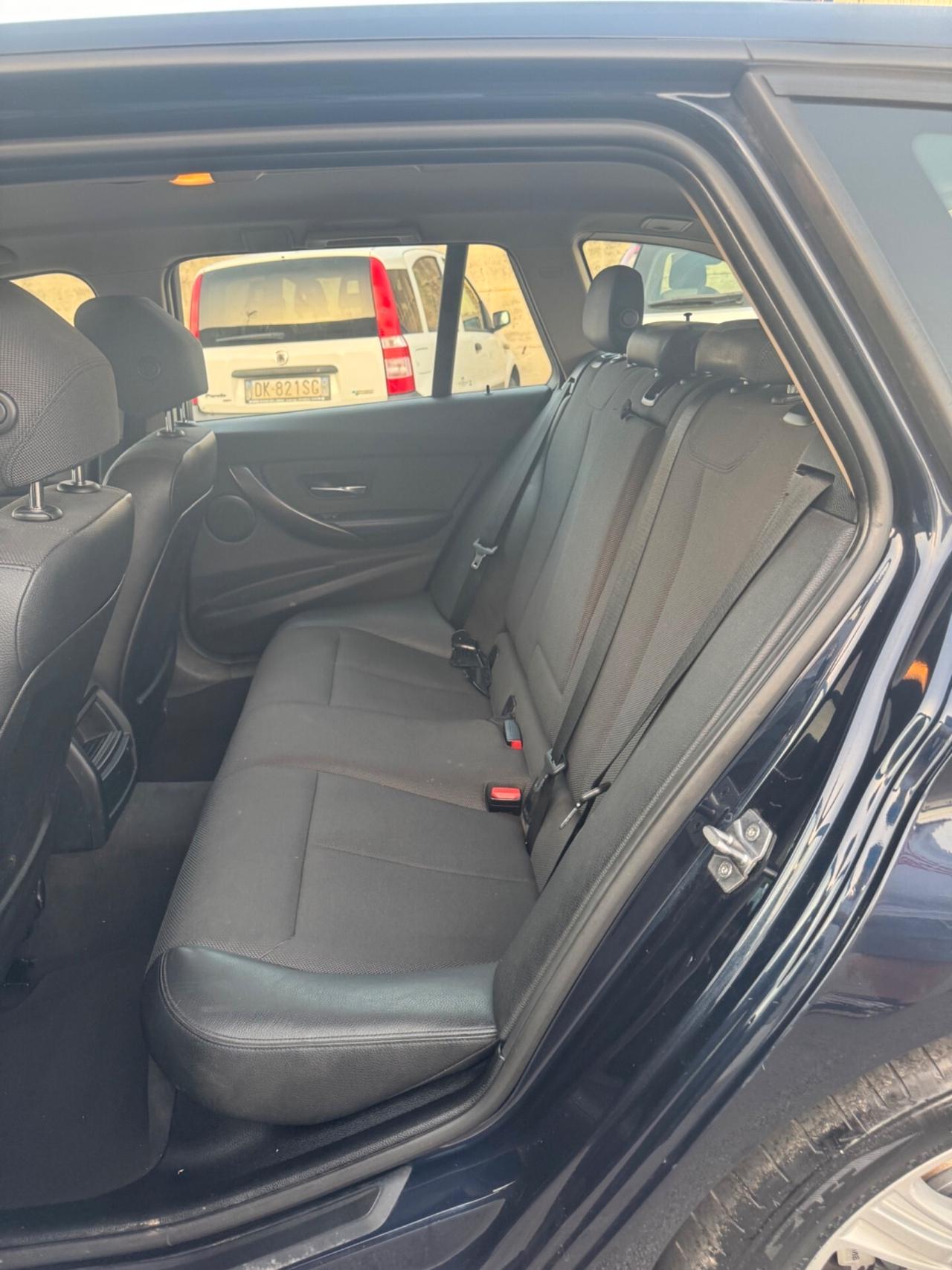 Bmw 316d Touring Luxury Automatica