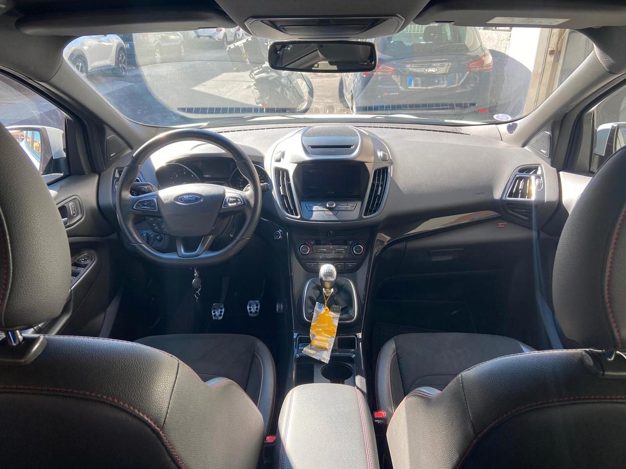 Ford Kuga 2.0 TDCI 120 CV S&S 2WD ST-Line