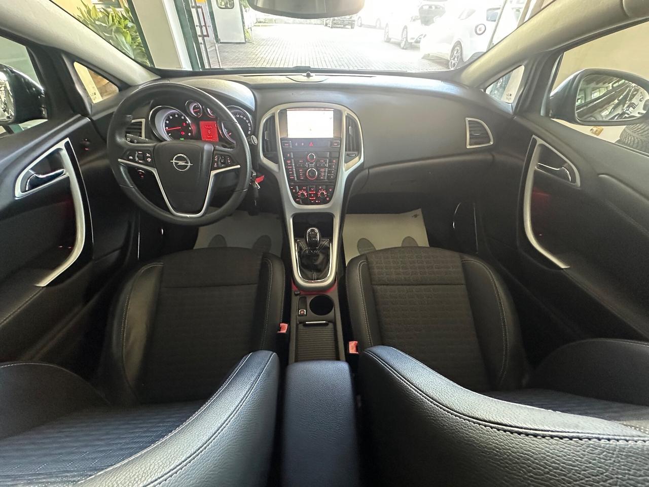 Opel Astra GTC 1.6 Turbo 180CV 3 porte Cosmo S