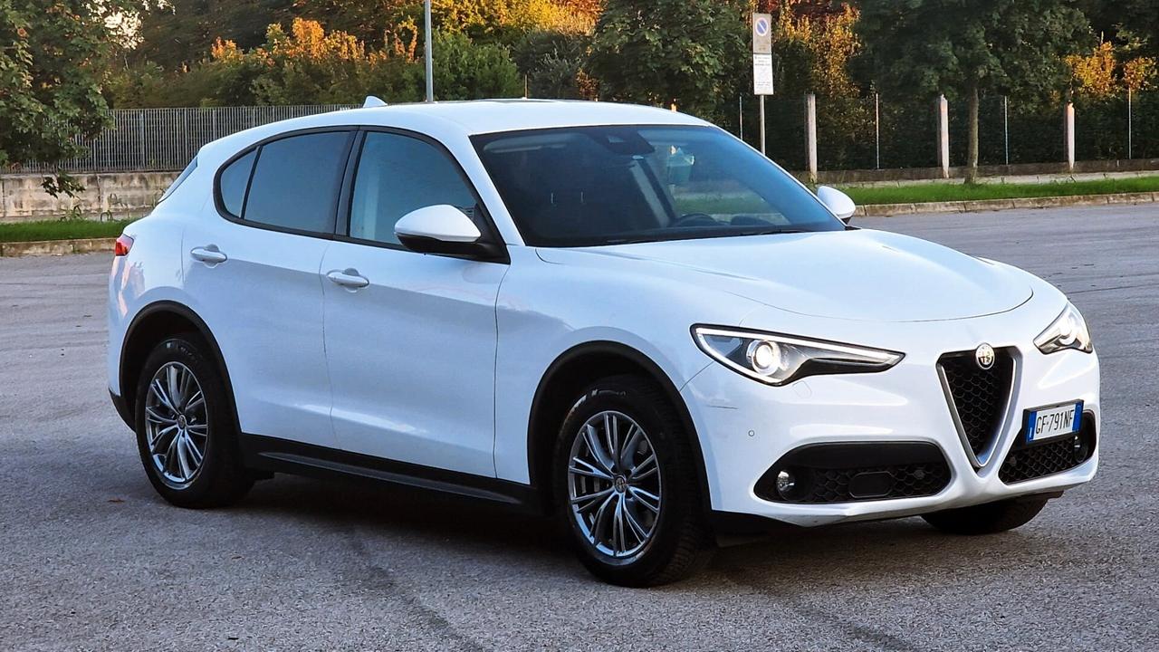 Alfa Romeo Stelvio 2.2 Turbodiesel 190 CV AT8 Q4