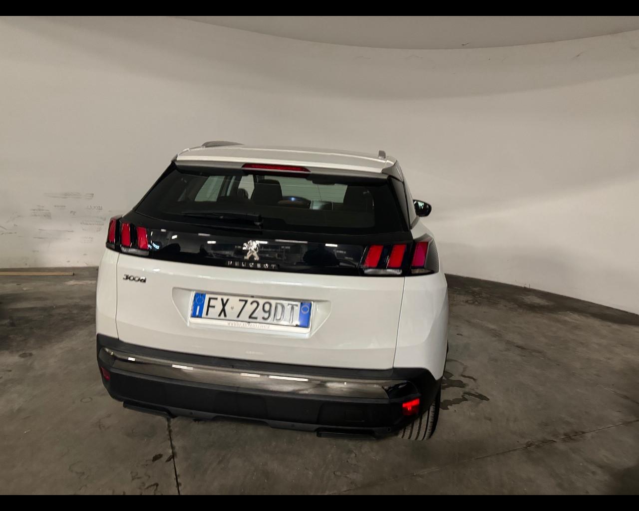 PEUGEOT 3008 2ª serie - 3008 BlueHDi 130 S&S Business