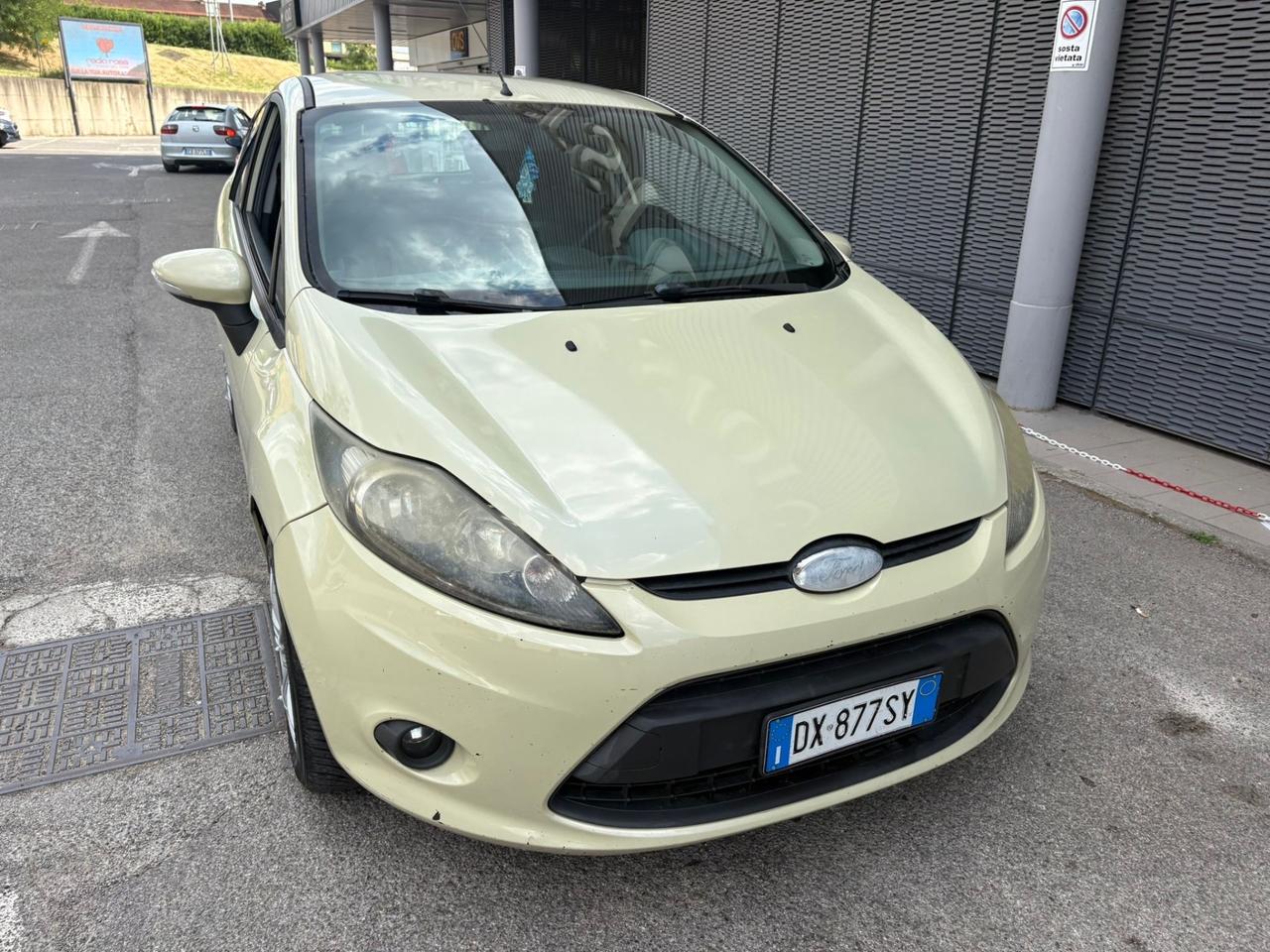 Ford Fiesta 1.6 TDCi 90CV 3 porte DPF Titanium