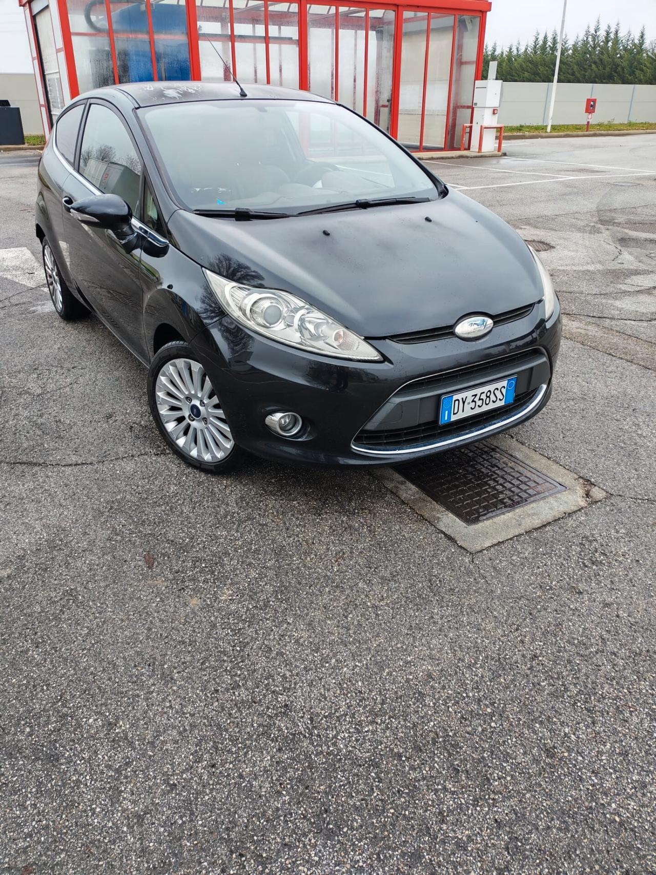 Ford Fiesta 1.2 82CV 3 porte Titanium