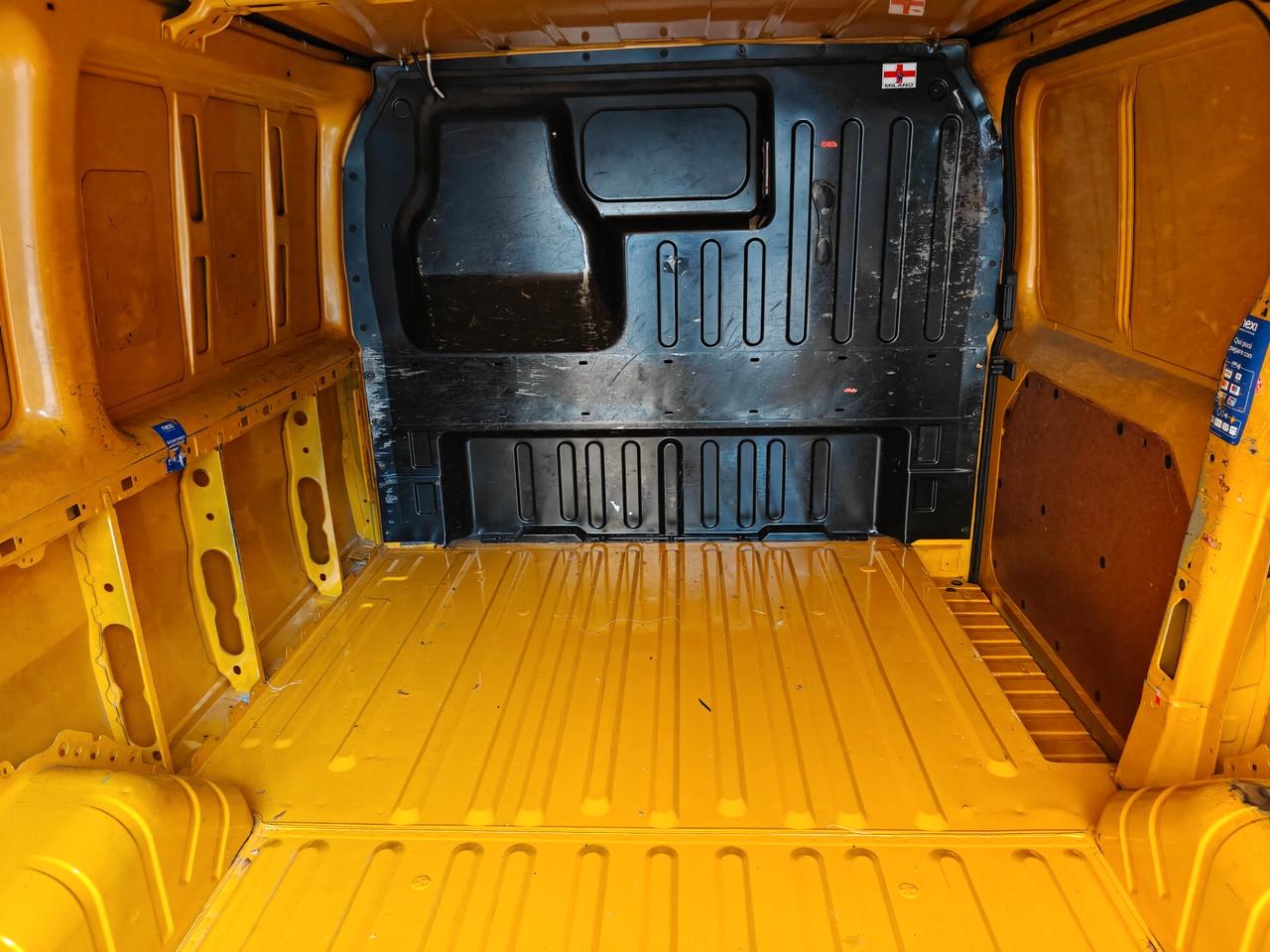 Ford Transit motore nuovo + tenda elettrica