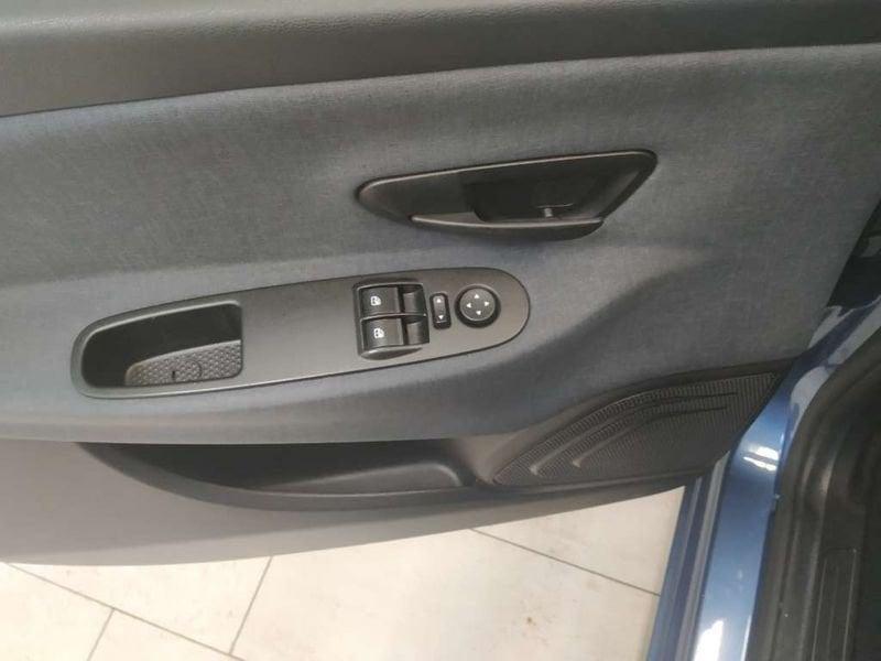 Lancia Ypsilon 1.0 firefly hybrid Gold s&s 70cv
