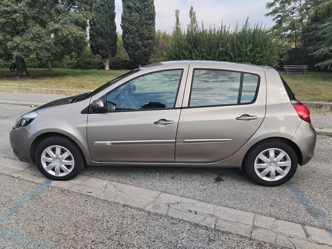 Renault Clio 1.2 16V 5 porte Dynamique GPL 2/2010 KM 97000 CONSEGNA CON MANUTENZIONI