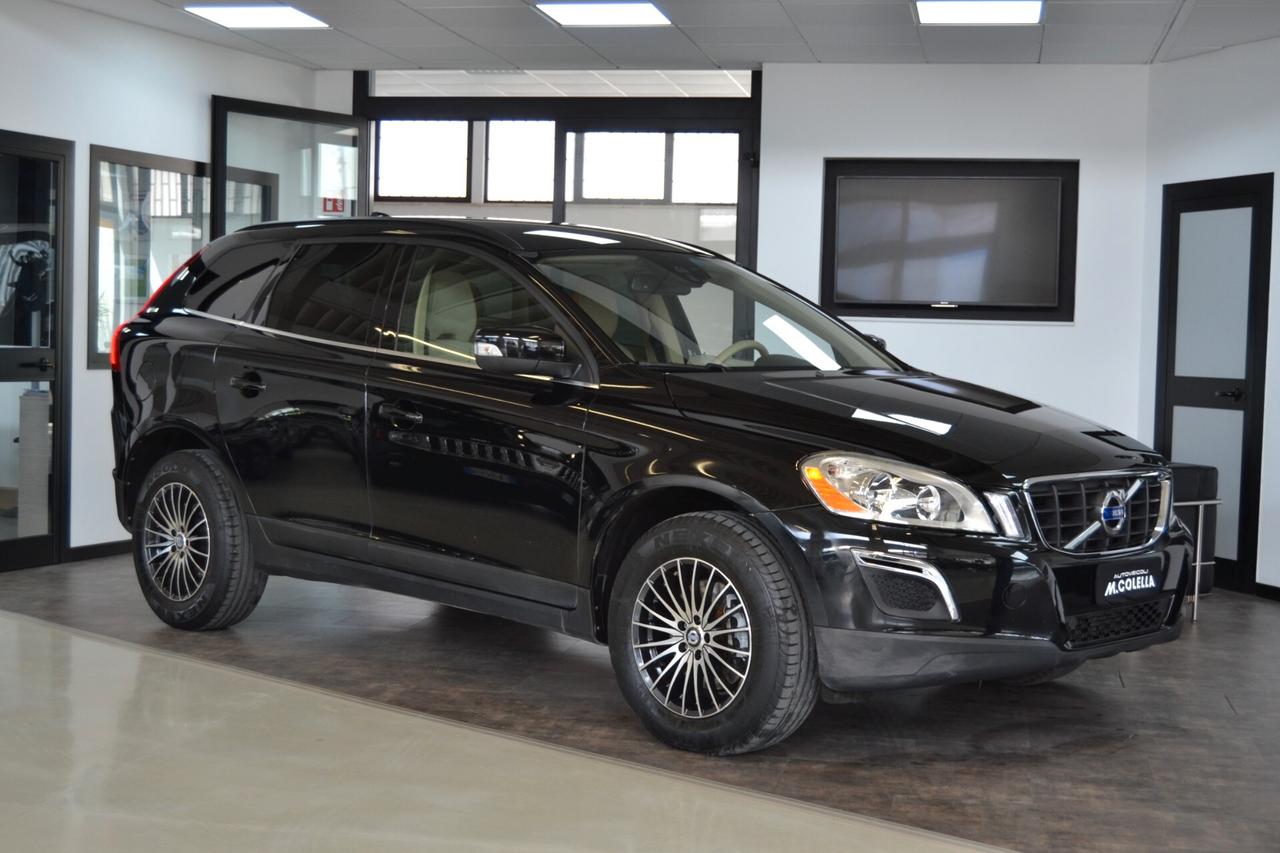 Volvo XC60 2.0 D3 Momentum KMDOC/Fatture/Tagliandi