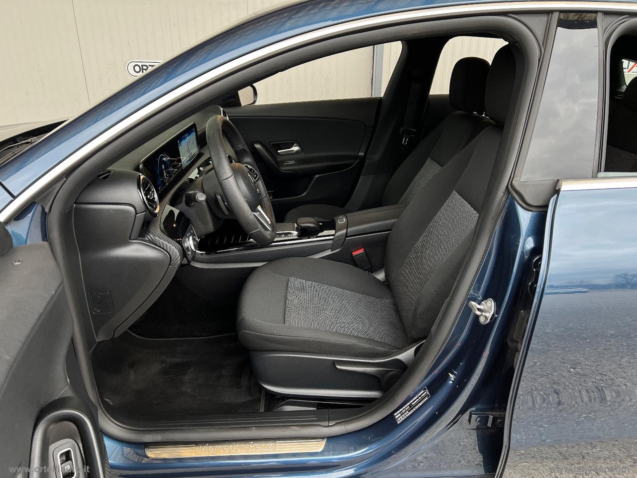 MERCEDES-BENZ CLA 200 d Aut. Shooting Brake Business IVA DEDUCIBILE