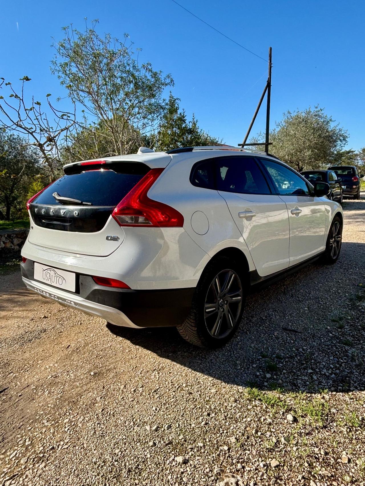 Volvo V40 Cross Country D2 1.6 Summum