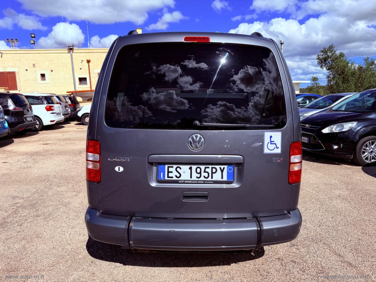 VOLKSWAGEN Caddy 1.6 TDI 102 CV Trendline Maxi CON PEDANA PER DISABILI