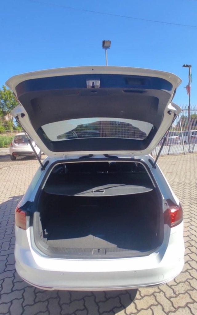 VOLKSWAGEN Passat Variant 2.0 TDI DSG Business BlueMotion Tech