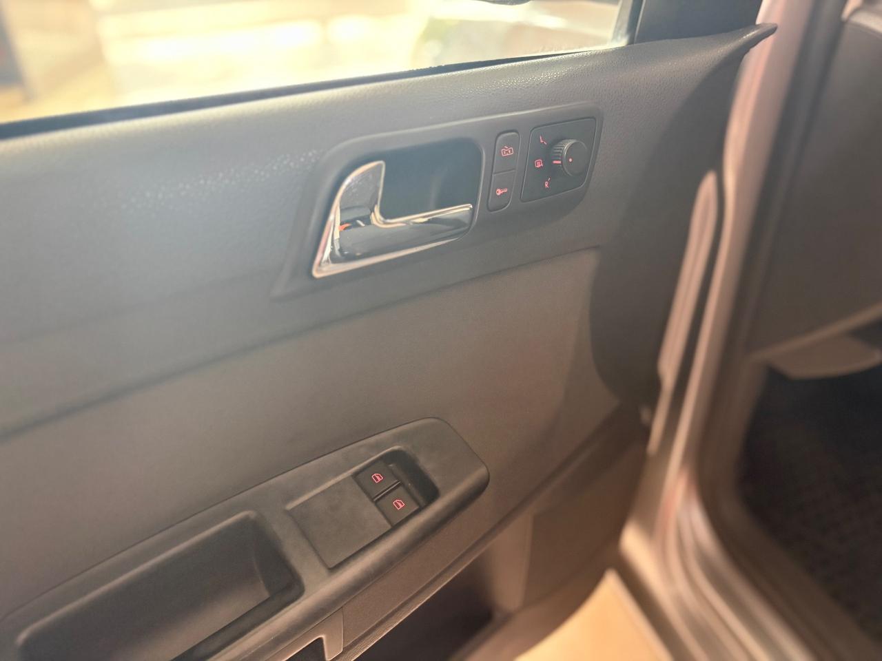 Volkswagen Polo 1.4/80CV 16V 5p. GPL Comfort.