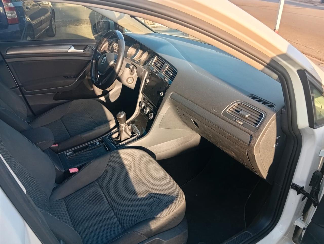 Volkswagen Golf 1.6cc diesel 12 mesi garanzia-2018