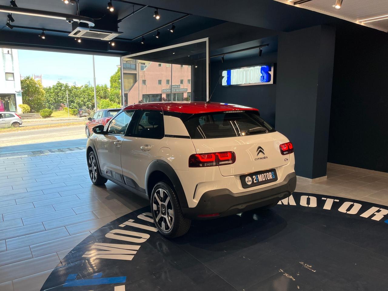 Citroen C4 Cactus BlueHDi 100 S&S Shine