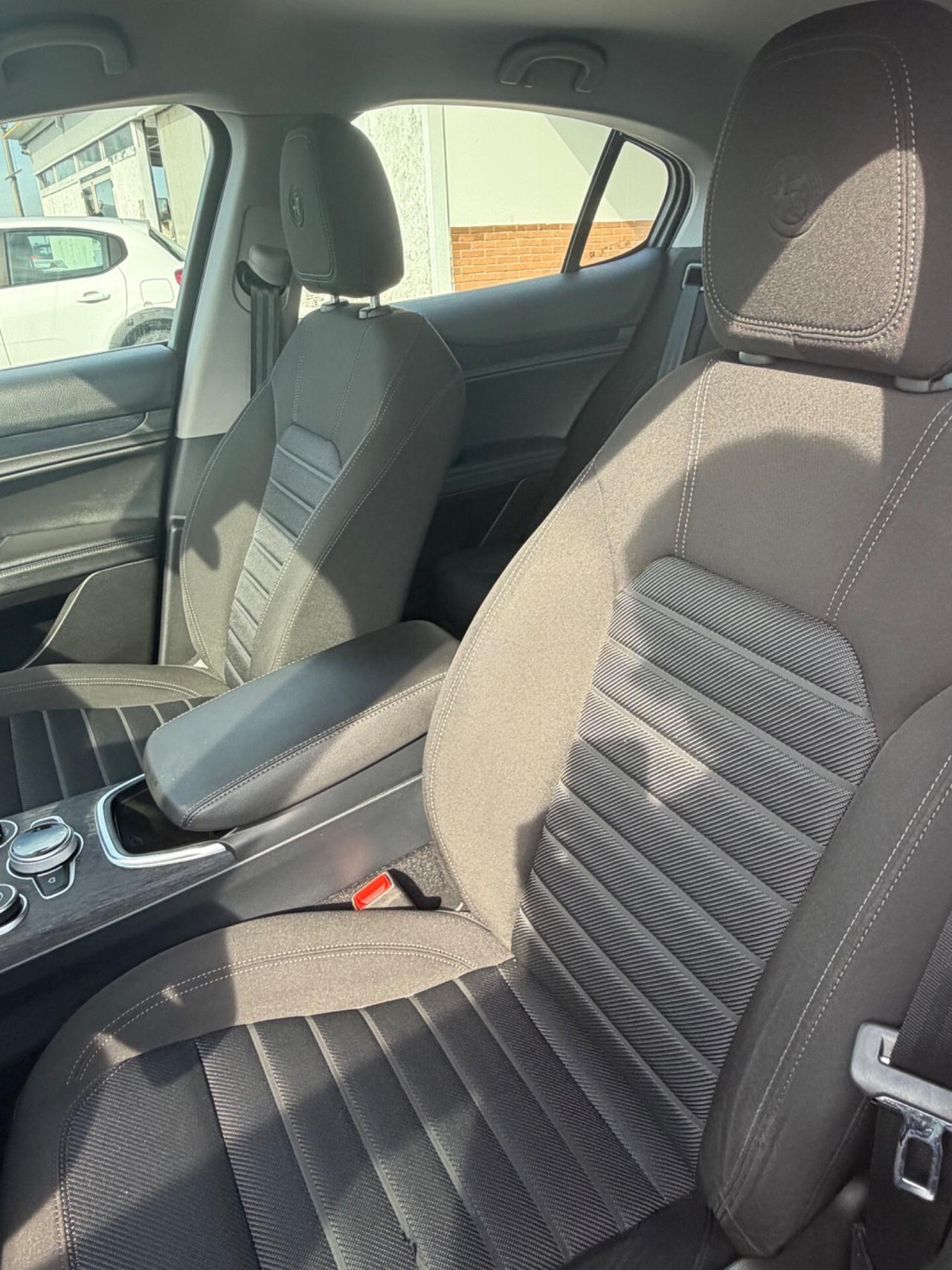 Alfa Romeo Stelvio 2.2 Turbodiesel 190 CV AT8 RWD Super