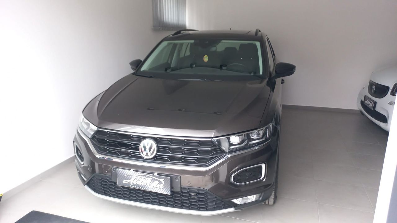 Volkswagen T-roc 1.6 Tdi Scr Business Bluemotion Technology Iq-drive