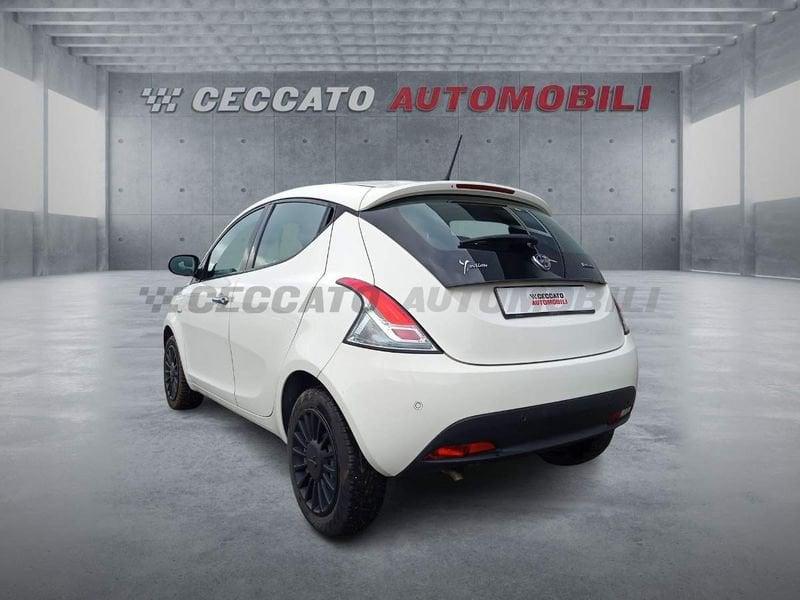 Lancia Ypsilon Ypsilon 1.0 firefly hybrid Silver s&s 70cv 5p.ti