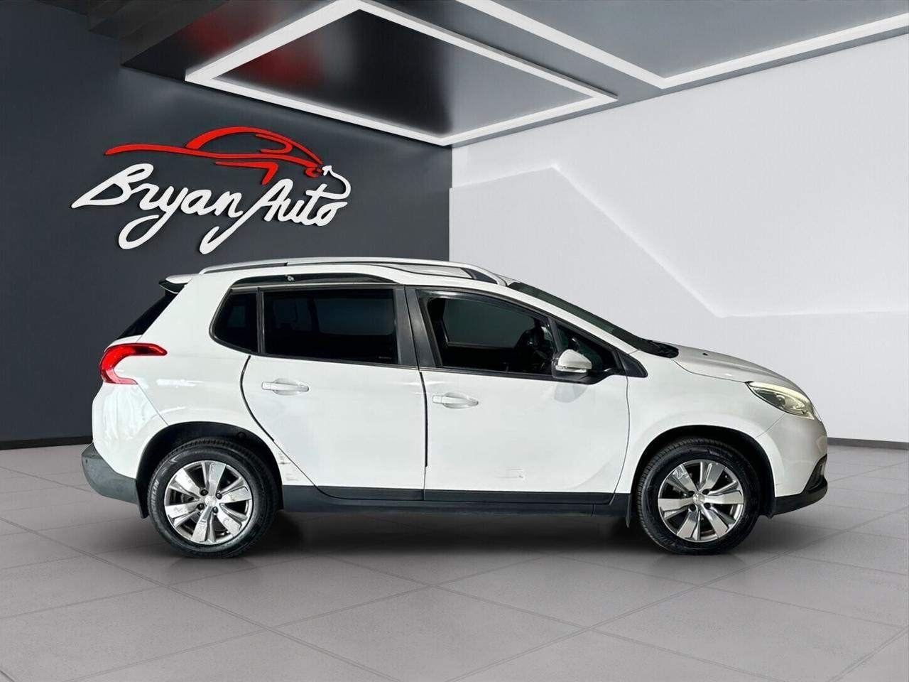 Peugeot 2008 1.6 HDi 92 CV Urban Cross