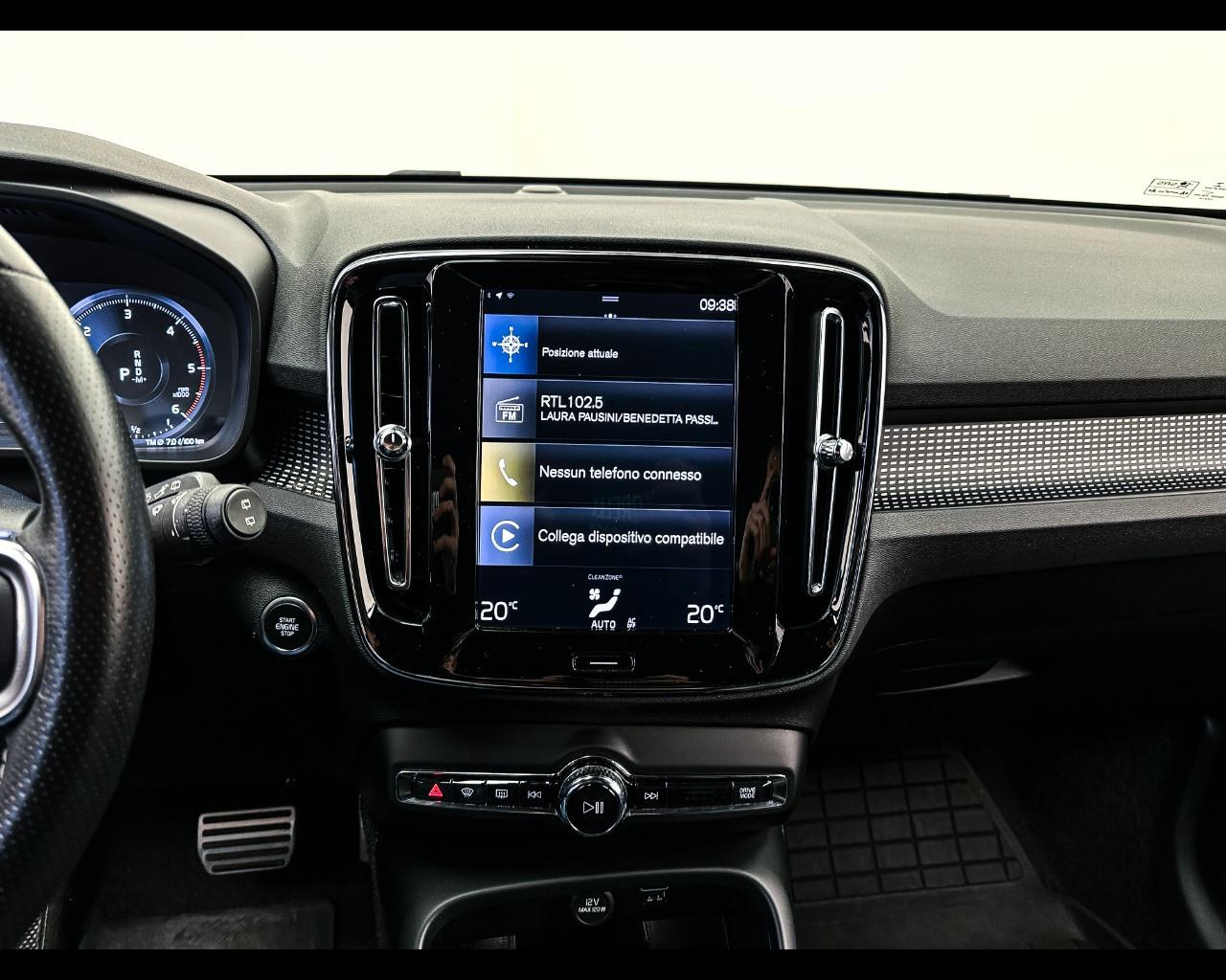 VOLVO XC40 (2017--->) - XC40 D3 AWD Geartronic R-design