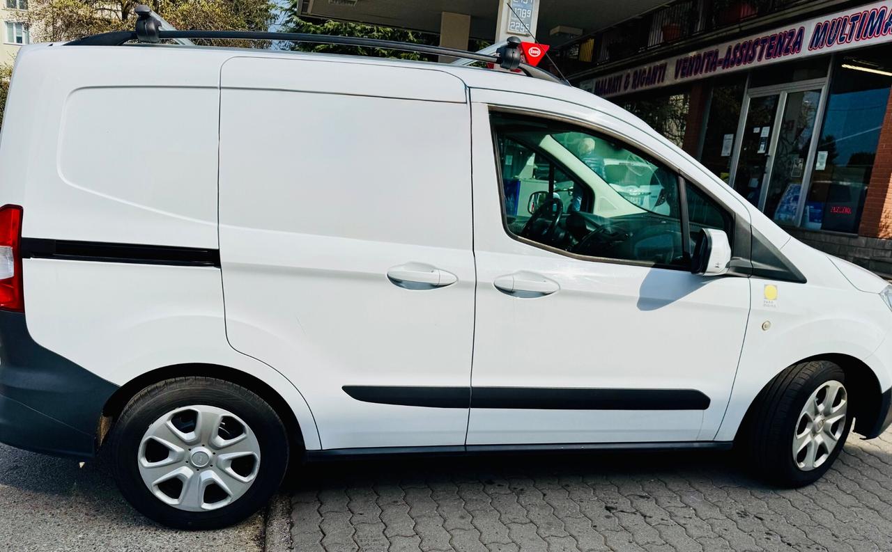 Ford Transit Courier 1.5 TDCi 75CV Van Trend