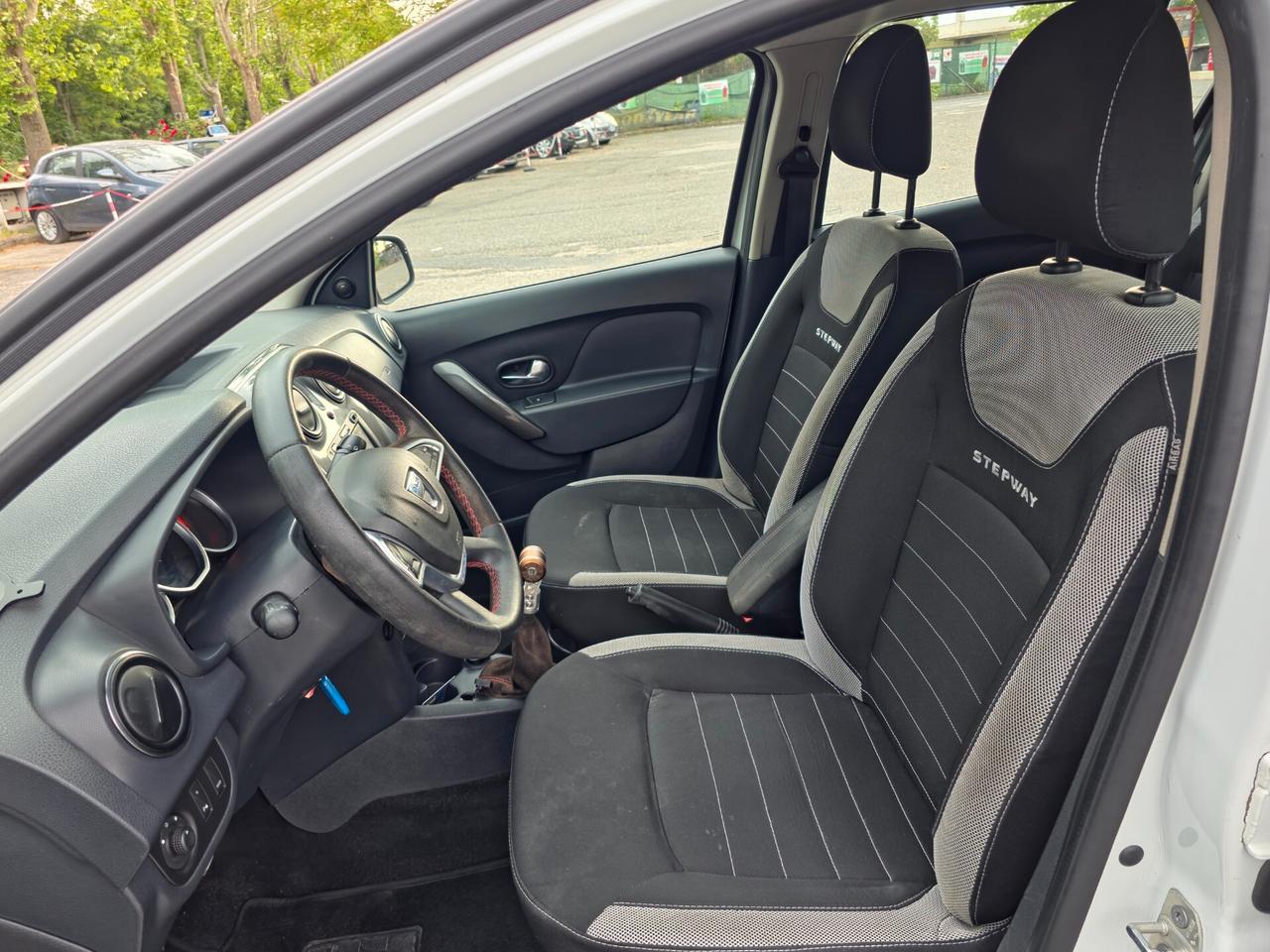 Dacia Sandero 0.9 TCe 12V T-GPL 90CV S&S Serie Speciale Brave 2017-E6 Manuale NEO