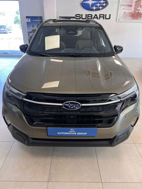 Subaru Forester 2.0 e-Boxer Premium auto