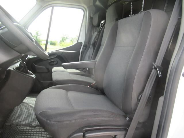 Nissan Interstar 2.3 dCi 135cv P.M.T.M. (L2H2)