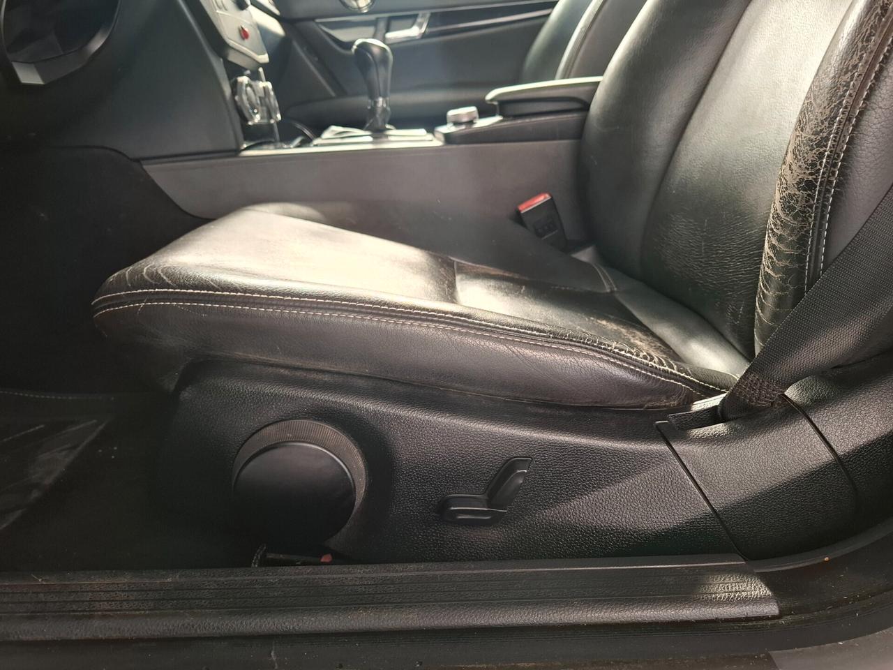 Mercedes-benz C 220 CDI Avantgarde AMG FIRST