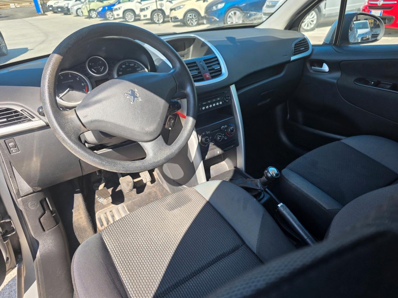 Peugeot 207 1.4 8V 75CV Energie