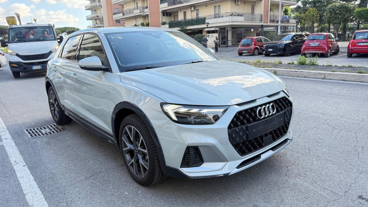 Audi A1 allstreet 30 TFSI S tronic Business LED NAVI PDC CLIMA AUTOMATICO CERCHI 17