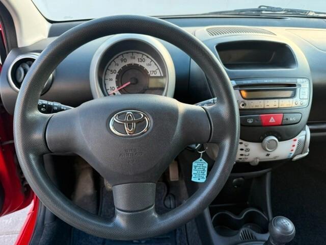 Toyota Aygo 1.0 12V VVT-i 3 porte Active 2012