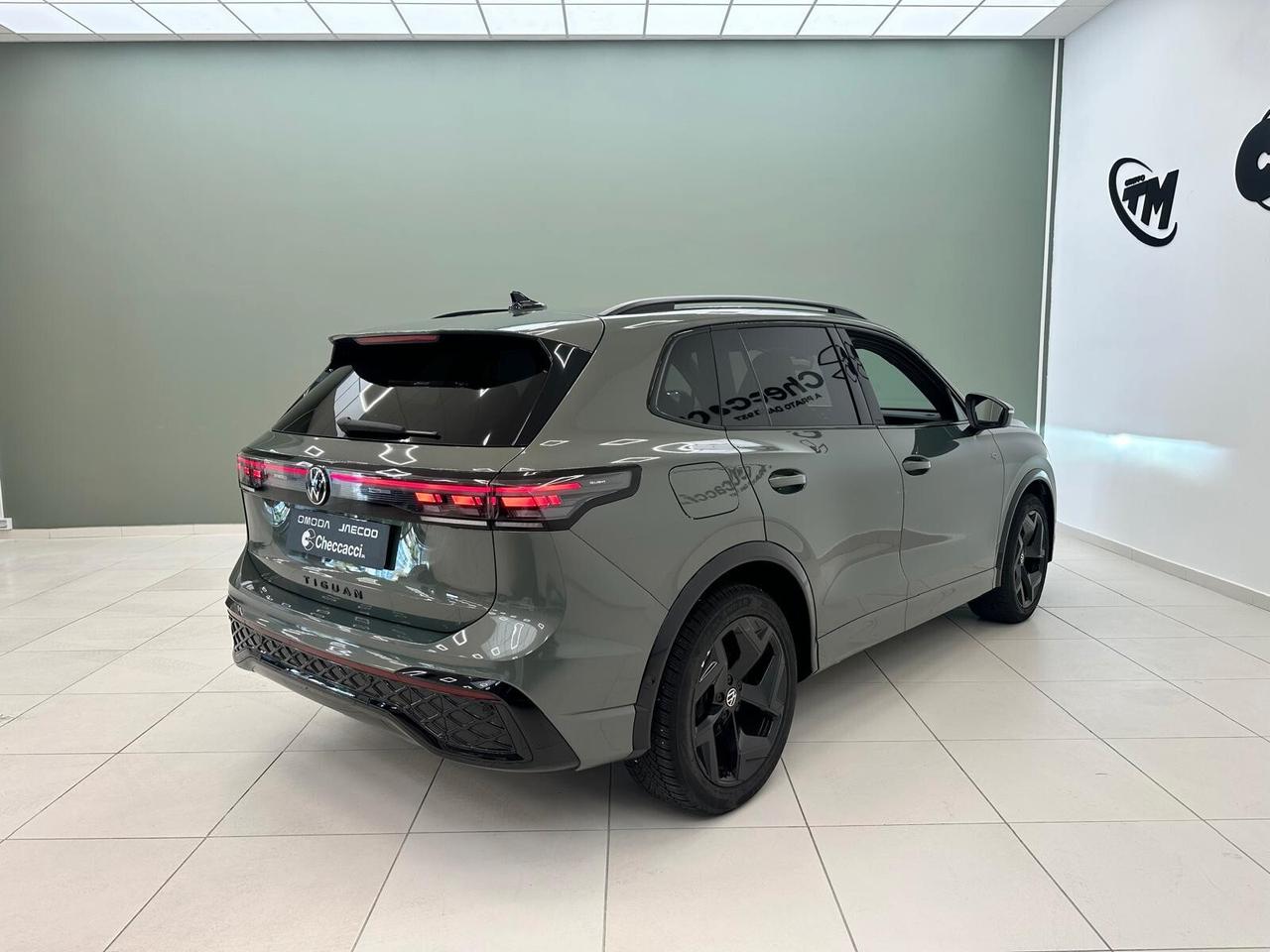 VOLKSWAGEN TIGUAN III 2024 1.5 etsi R-Line 150cv dsg IVA ESPOSTA