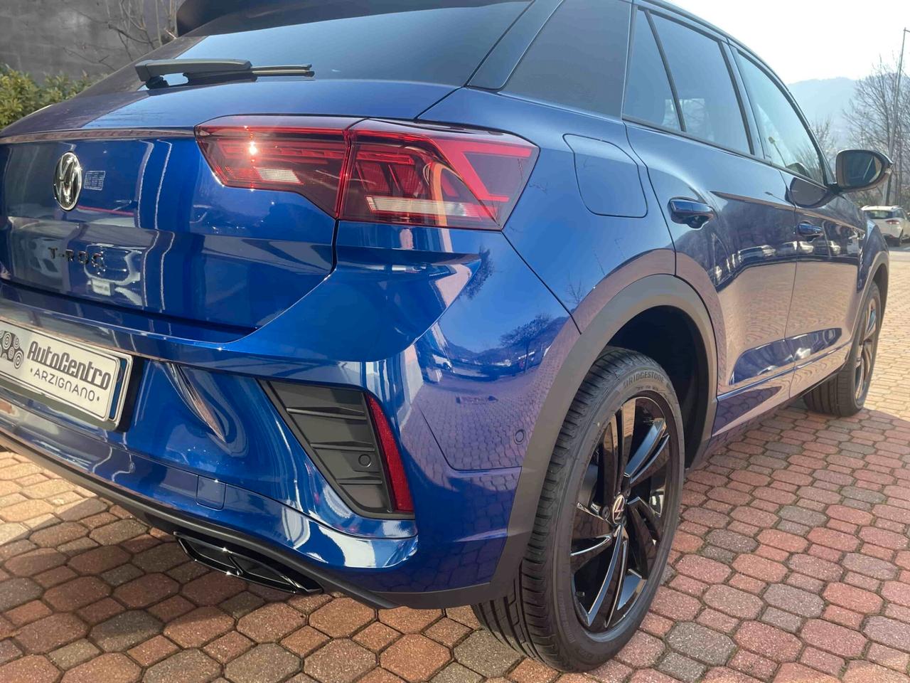 Volkswagen T-Roc 1.0 TSI 116 cv R-Line NEOPATENTATI