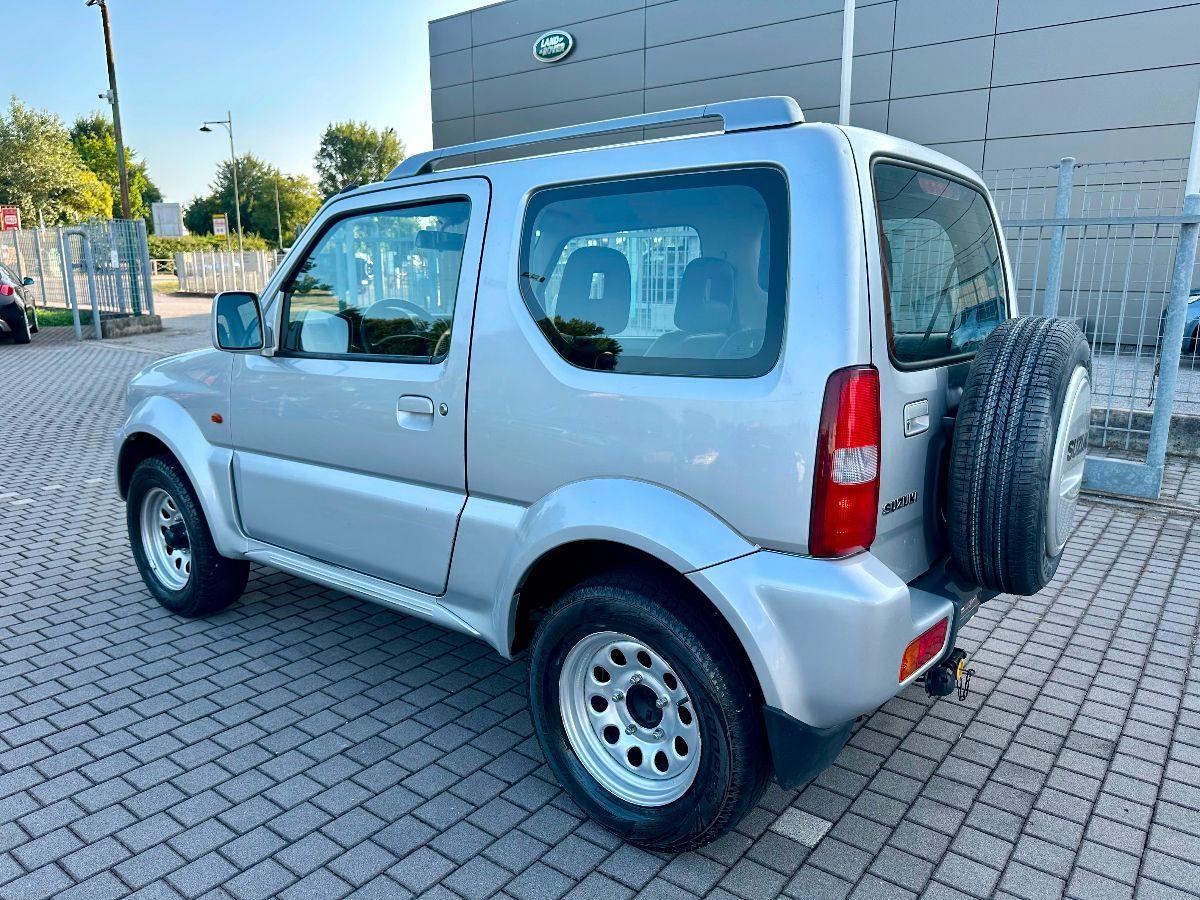 SUZUKI - Jimny - 1.3i 16V 4WD JLX Mode